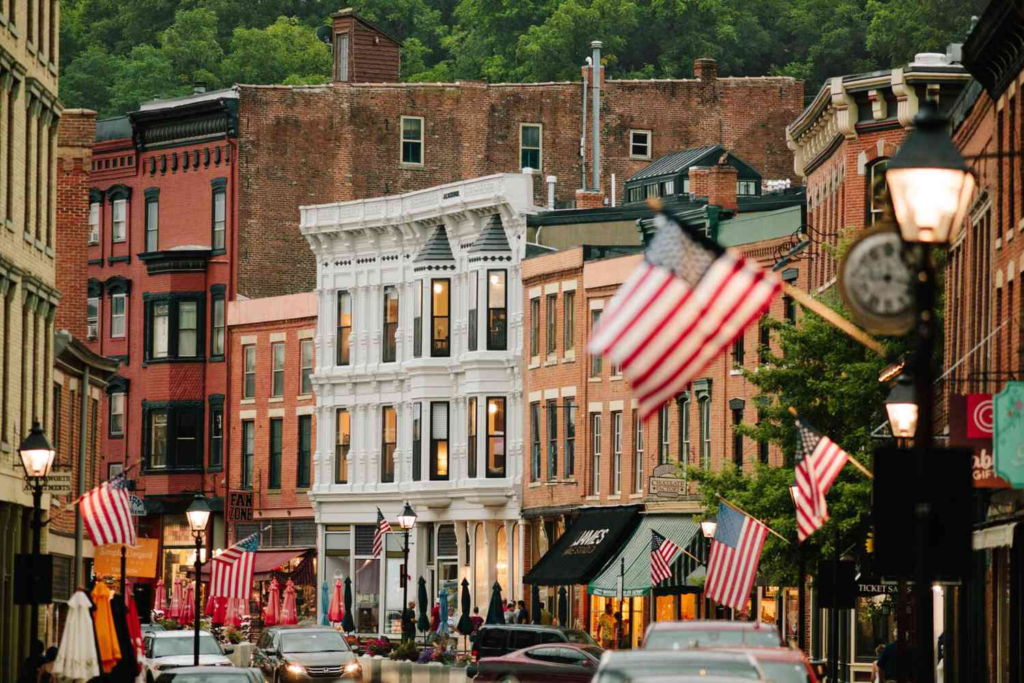 What Sets Country Trails Apart From Traditional Hiking Routes