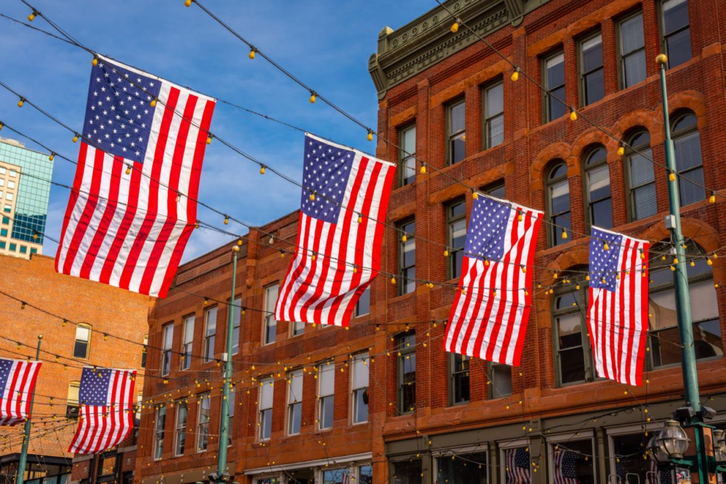 The Stories That Built America: Exploring the Traditions, Landmarks, and Values That Shaped a Nation